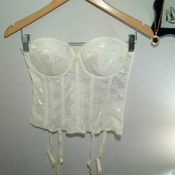 dominique intimate apparel Other - Dominigue off white bralette bustier NWT